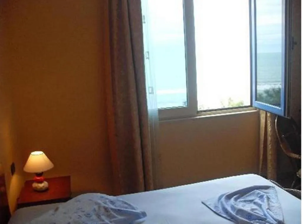 Dik'S Sons Hotel Shkallnur