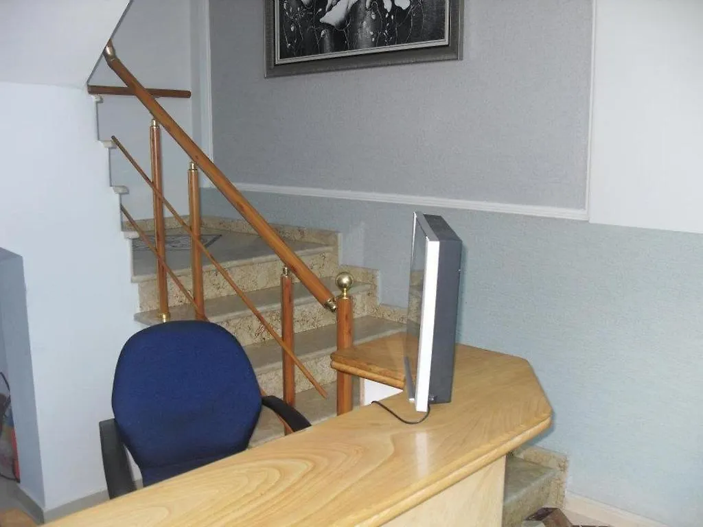 Dik'S Sons Hotel Shkallnur