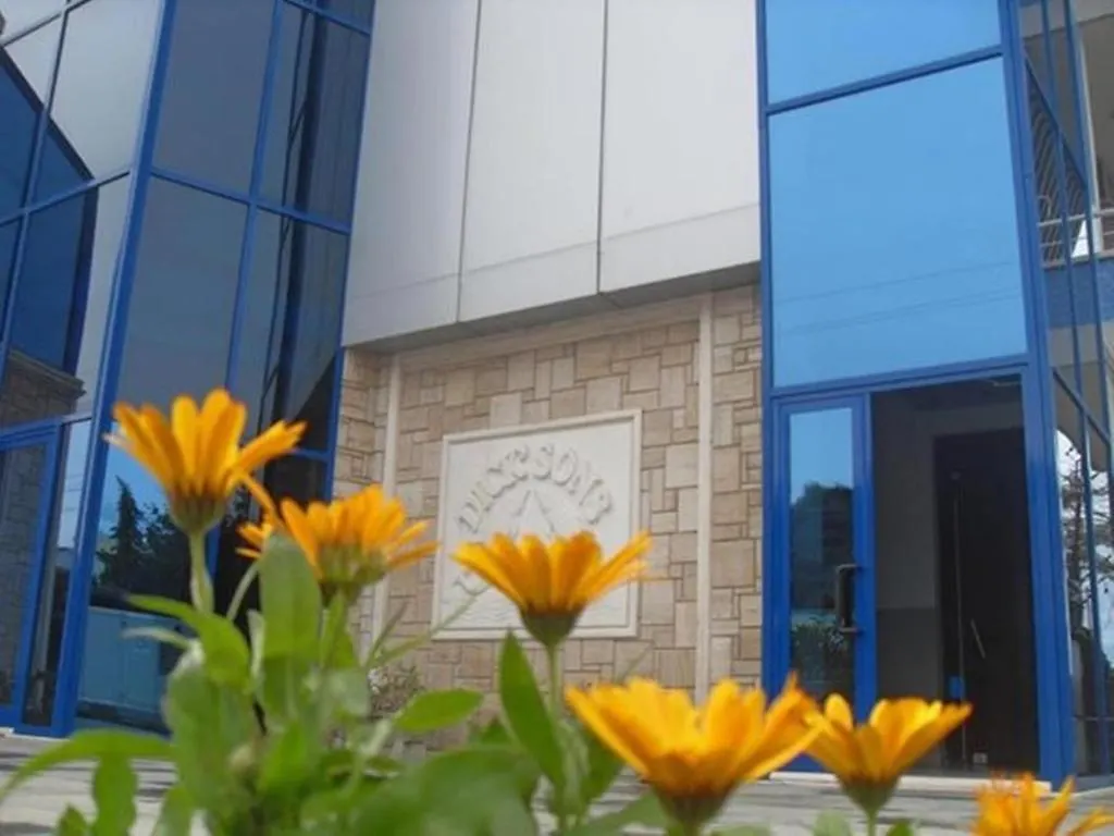 Dik'S Sons Hotel Shkallnur